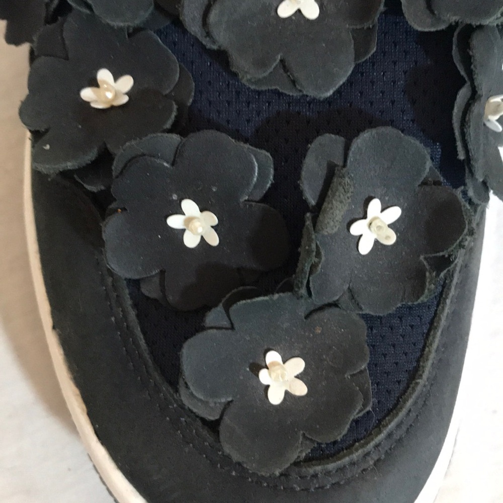 “MARC CAIN” Navy Leather Floral Sneakers. - Picture 8 of 12